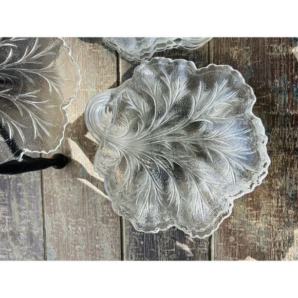 9 Vintage Indiana Glass Clear Pebble Leaf Pattern Textured Glass Butter Dish - Picture 5 of 15